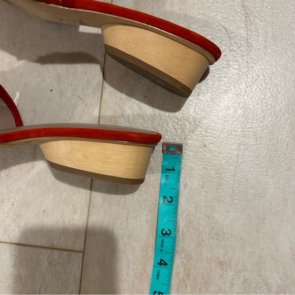 Donald J. Pliner Women's Red Multicolor Fringe Sandals size 6 - Picture 8 of 9